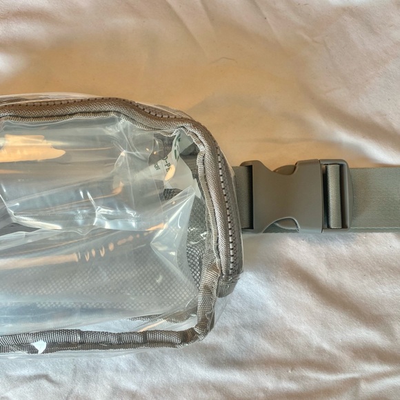 Stadium Approved Clear Bag - Picture 7 of 7